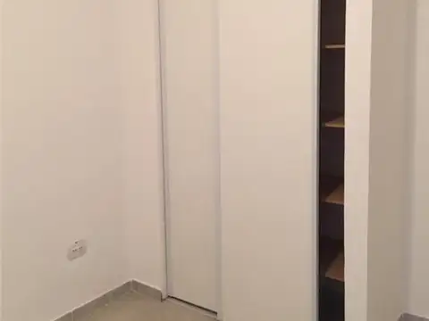 Departamento en Venta en Villa Centenario, USD 36.000