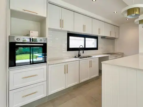 VENTA CASA 4 AMBIENTES FINCAS DE HUDSON