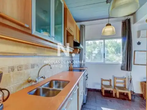 Casa 5 ambientes con 2 baños