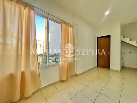 Casa 3 ambientes. | Tucuman 2800