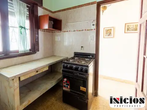 Casa 3 ambientes con 1 baño