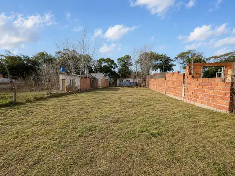 Casa 2 ambientes con 1 baño