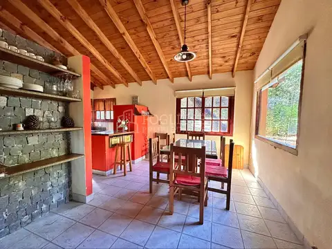 Hernandez entre Albatros y Brown