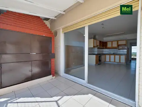 Departamento en Alquiler con 2 cocheras