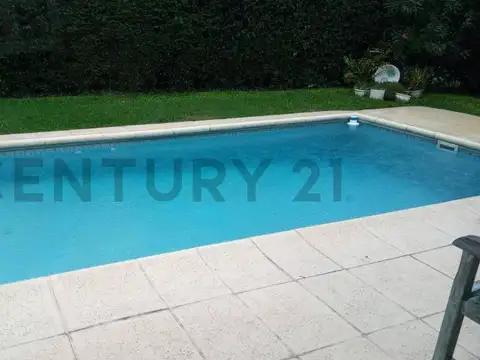 VENTA CASA 4 AMBIENTES EN EL COUNTRY EL PATO CON PILETA