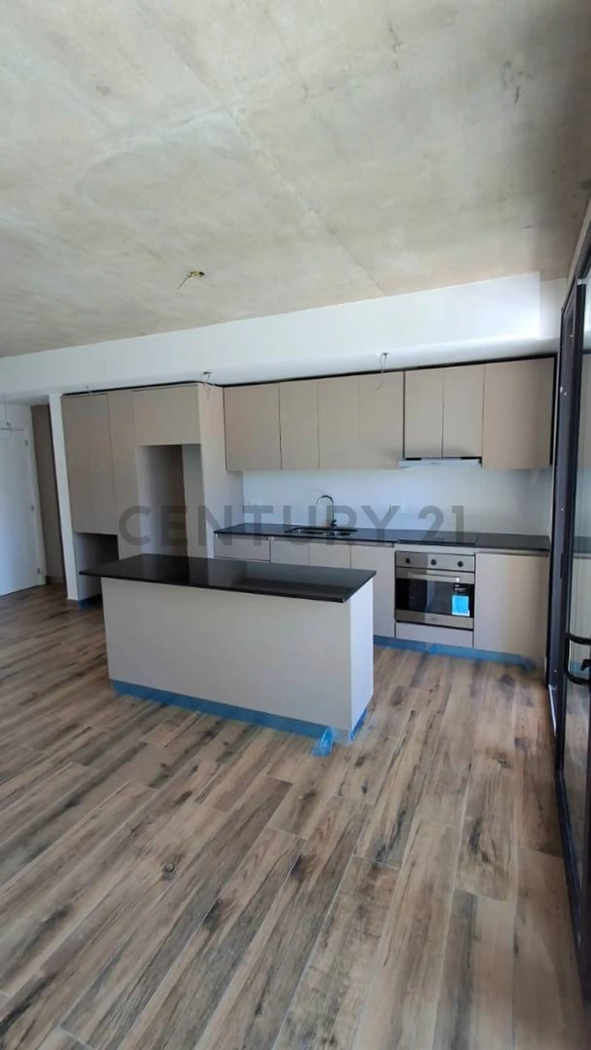 Departamento 2 ambientes con balcón terraza Zona Aldrey