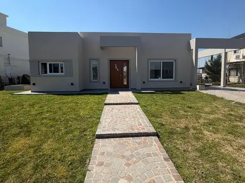 Casa en Venta en Countries y Barrios Cerrados en Esteban Echeverria, USD 250.000