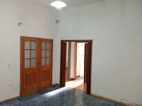 Depto Tipo Casa en Venta con 1 cocheras