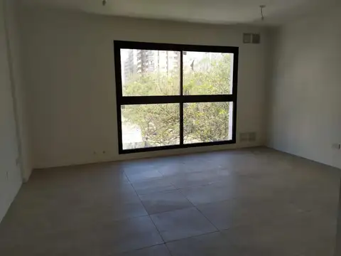 Simon Bolivar 900 , Piso 3