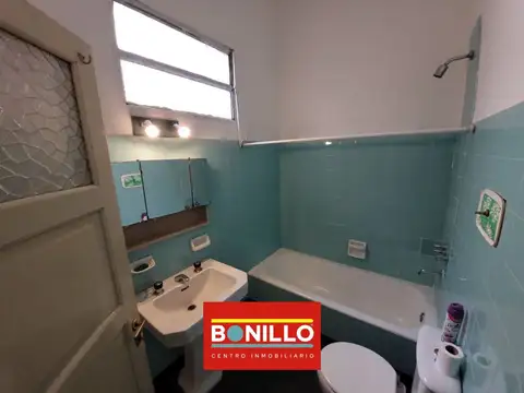 Casa en Alquiler 50 años