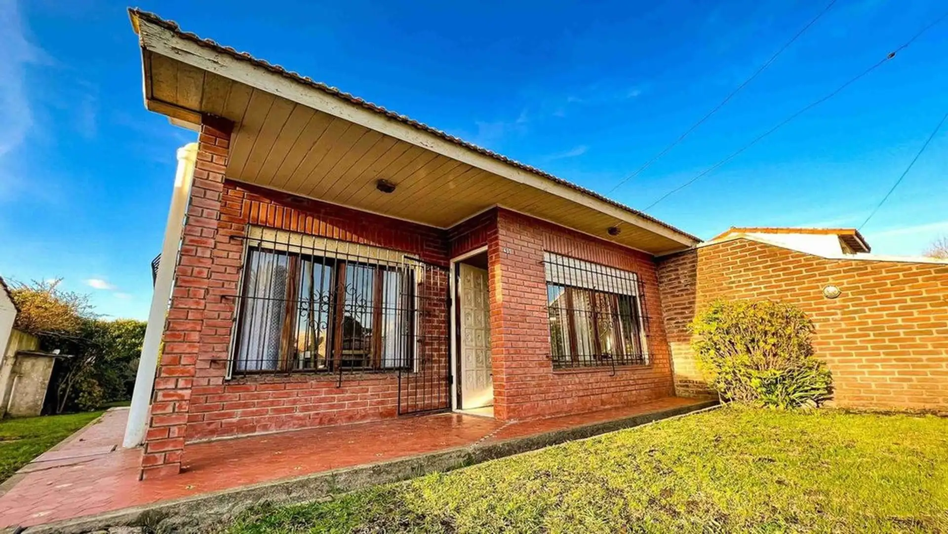 CASA EN VENTA 3 AMBIENTES CON PARQUE PLAYA SERENA