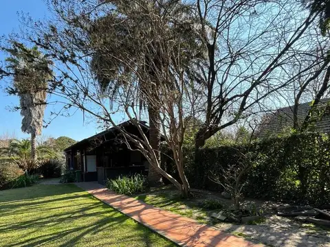 Casa 5 ambientes con 3 baños