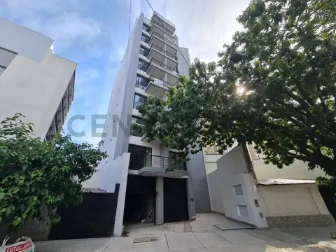 Enzo Bordabehere 2900, Piso 1