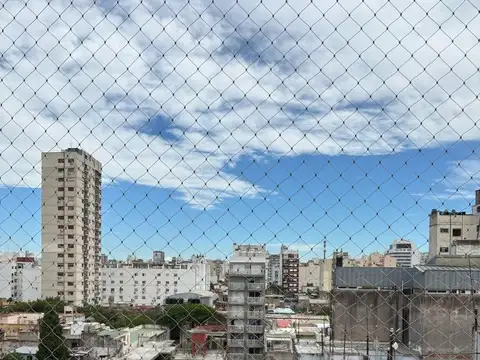 Salta  al 900 entre Estados Unidos y Carlos Calvo