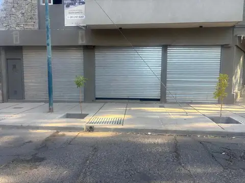 Local en Alquiler en Godoy Cruz, $ 460.000