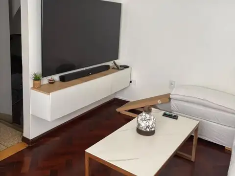 Depto Tipo Casa en Venta en Villa del Parque, USD 205.000