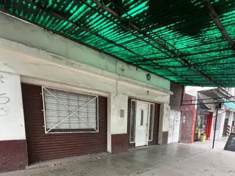 LOCAL COMERCIAL Y DEPARTAMENTO EN VENTA CRUCE FLORENCIO VARELA