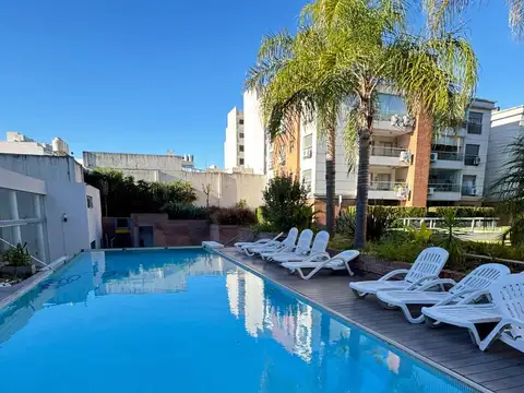 José Pedro Varela 5000, Piso pb