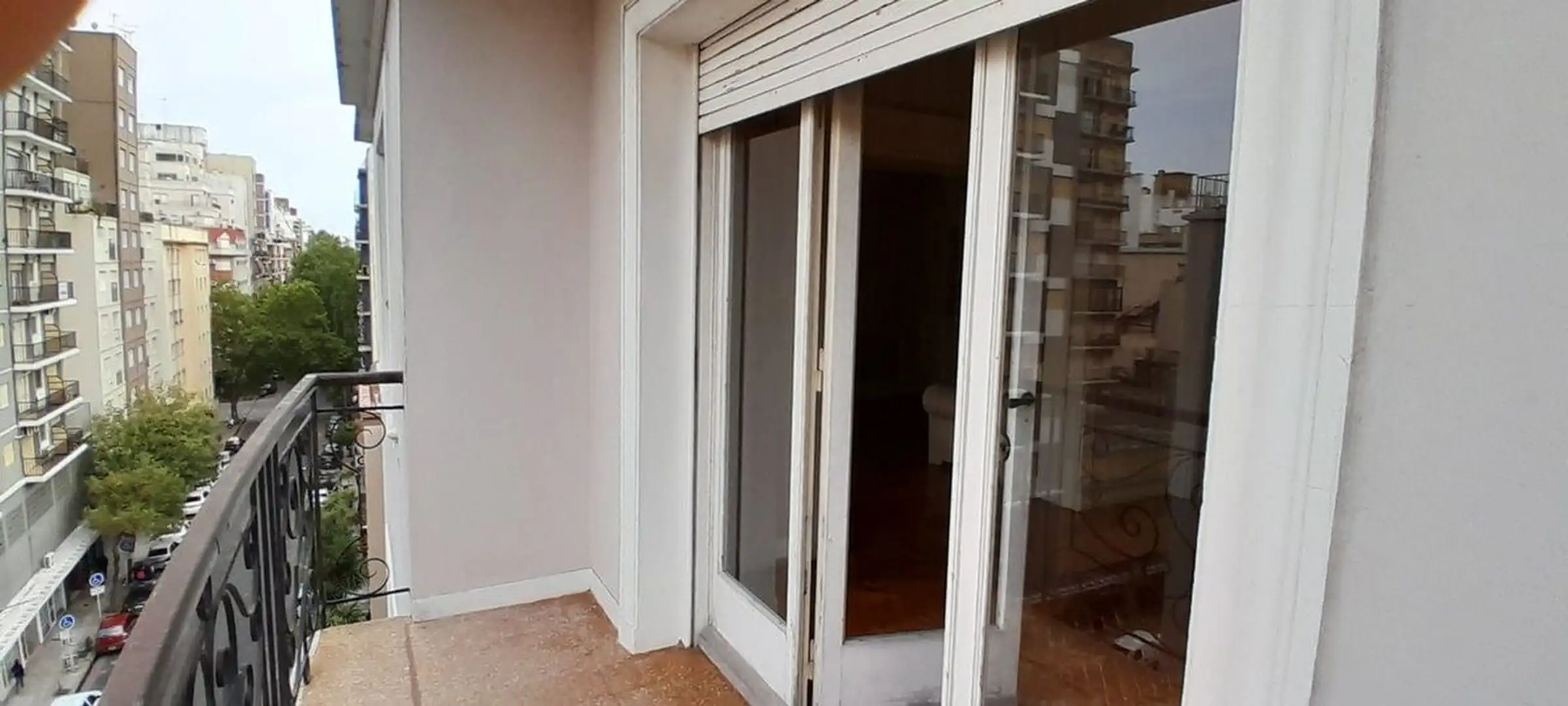 VENTA SEMIPISO 4 AMB + DEP. Y COCHERA - CENTRO