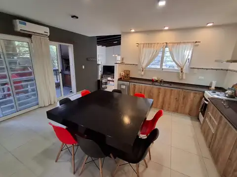 Casa 4 ambientes