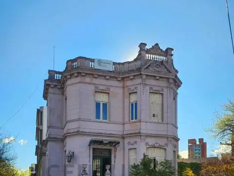 VENTA / ALQUILER PALACIO MAMMONI