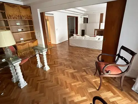 Departamento en Alquiler de 3 dormitorios