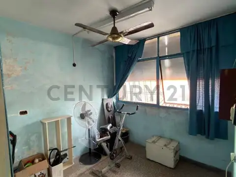 Venta - Casa 4 dormitorios con cochera - Rosario
