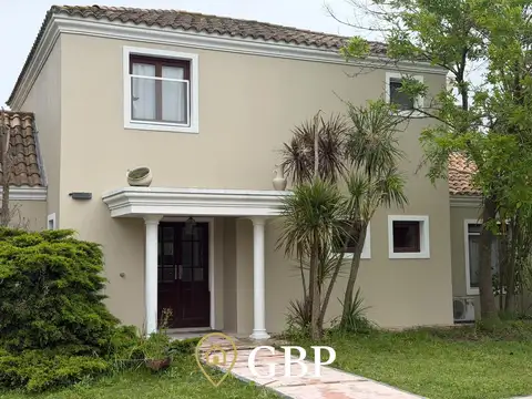 Casa en Venta de 4 dormitorios