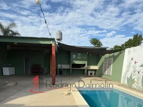 Casa 4 ambientes con 2 baños