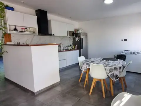 Depto Tipo Casa en Venta en Ituzaingo, USD 150.000