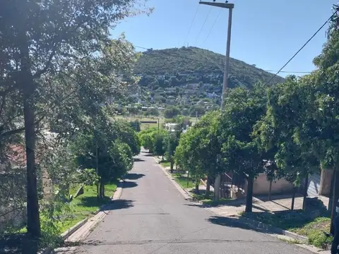 VENDO LOTE EN ALTOS DE LA CALERA 300 MT2 ESCRITURA