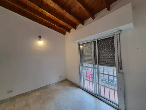 Hilario Ascasubi 5600, Piso 1