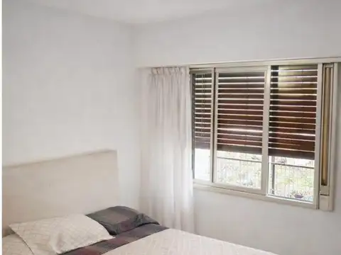 VENTA DEPTO 3 AMB CON DEPENDECIA Y BALCON AL FRENT