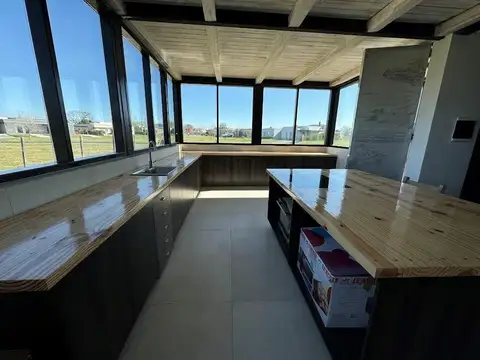 Casa en Venta en Haras Santa Maria, USD 230.000