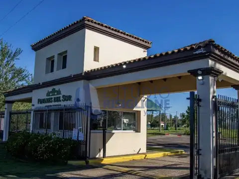 RETASADO ¡OPORTUNIDAD ÚNICA EN PINARES DEL SUR cercano al ingreso! 