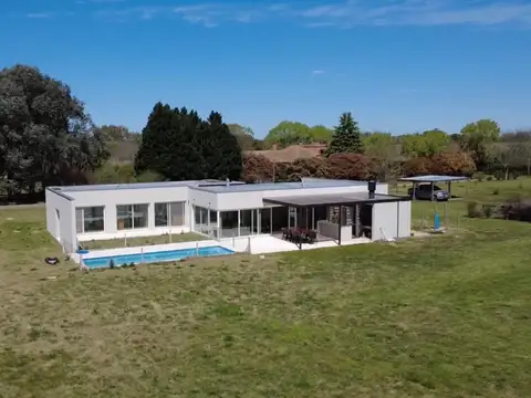 Muy linda casa en venta en LA RANITA
