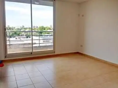 Departamento en Cinco Esquinas