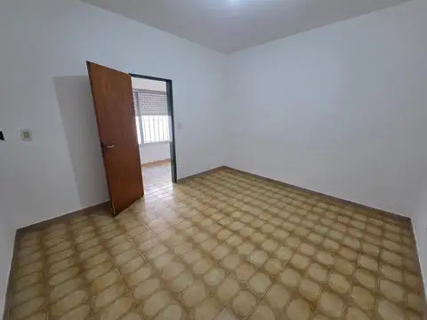 Depto Tipo Casa 2 ambientes con 1 baño