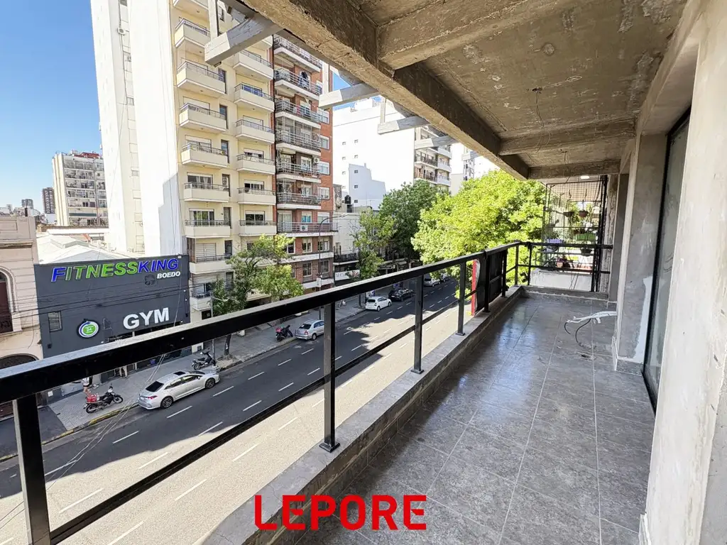 Av. San Juan 3900, Piso 8