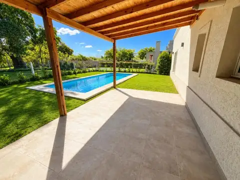 casa con pileta en San Eduardo V