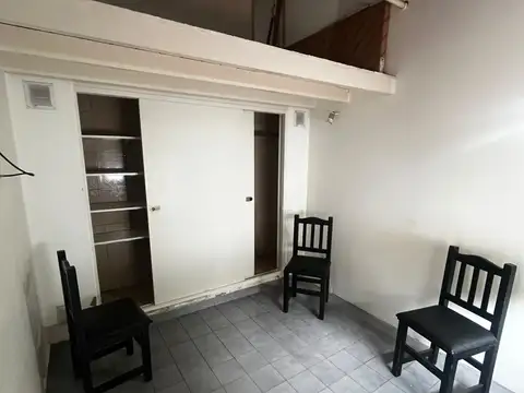 Depto Tipo Casa 2 ambientes con 1 baño