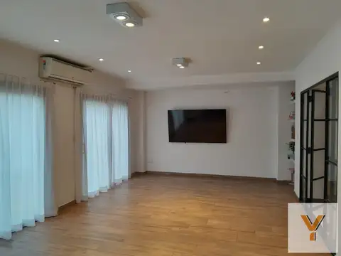 Casa en Venta en Suipacha, USD 180.000