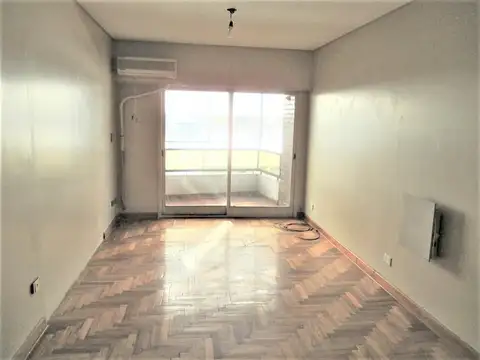 Pena 2600, Piso 6