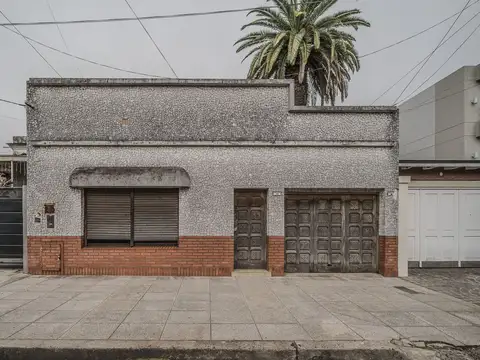 VENTA CASA A RECICLAR Y LOTE CENTRO RAMOS NORTE