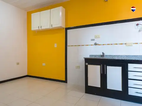 PH 2 AMB EN VENTA EN BERAZATEGUI CON COCHERA S/EXP