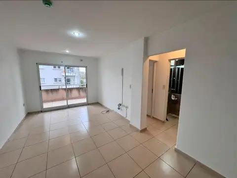 Departamento en Alquiler en Microcentro, $ 550.000