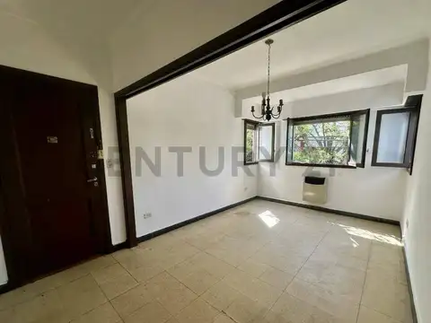 Garay 2600, Piso 1
