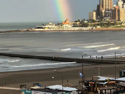 Venta Departamento 2 ambientes Plena Vista al Mar!! Zona Punta Iglesia 