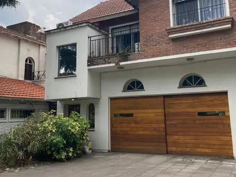 Quinta en venta - 6 dormitorios 5 baños - pileta - 3742 mts2 - Moreno