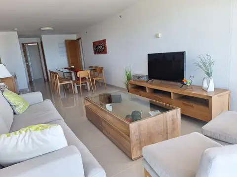 Alquiler anual 2 dormitorios y dependencia Mansa